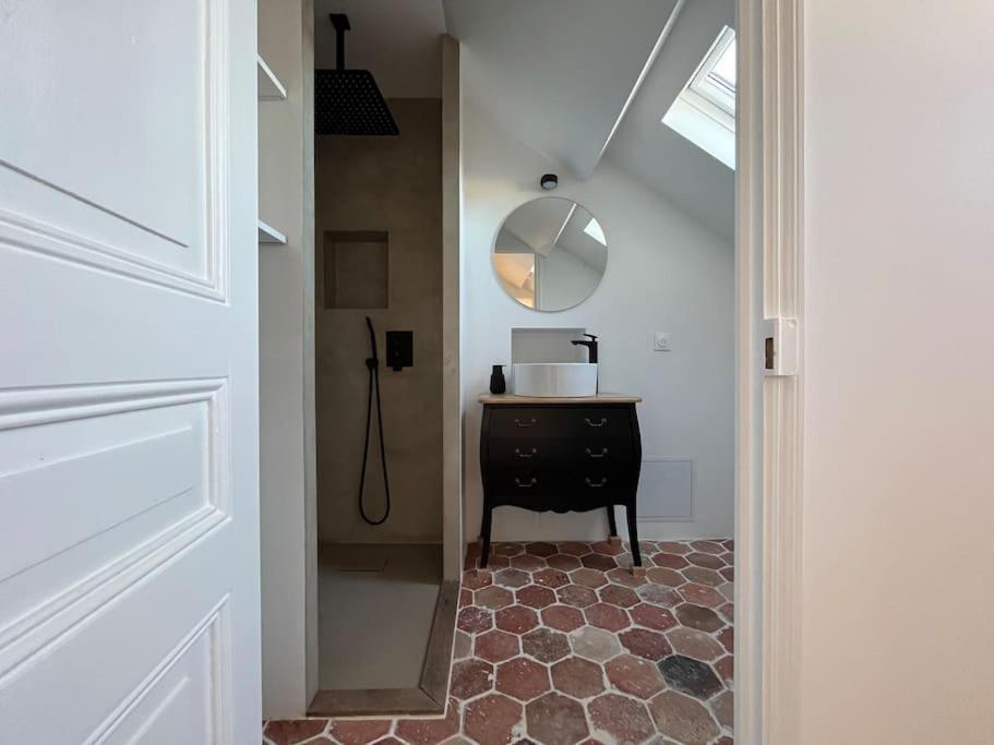 Sur Les Toits De Fontainebleau - Hypercentre Apartment Luaran gambar
